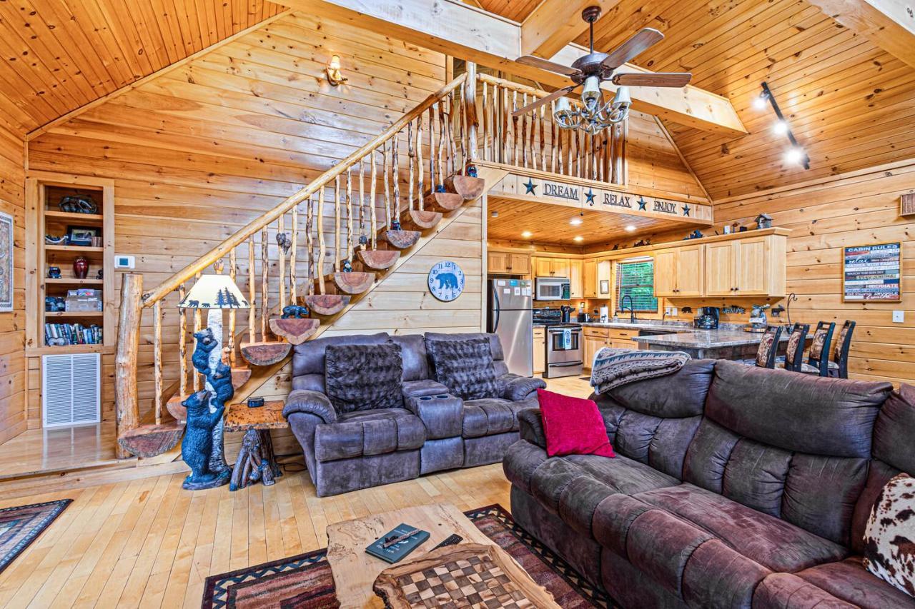 בלו רידג' Incredible Views! - Pet Friendly - Aska Adventure Area - Bearfoot Bungalow מראה חיצוני תמונה