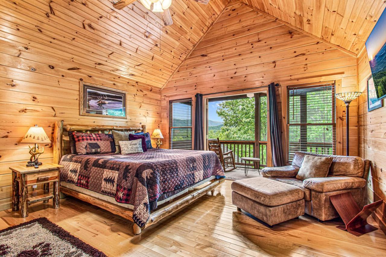 בלו רידג' Incredible Views! - Pet Friendly - Aska Adventure Area - Bearfoot Bungalow מראה חיצוני תמונה